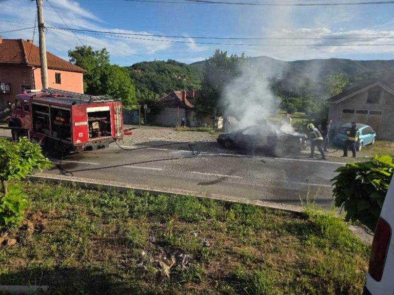 Kod Sočanice izgoreo automobil, sumnja se na kvar instalacija
