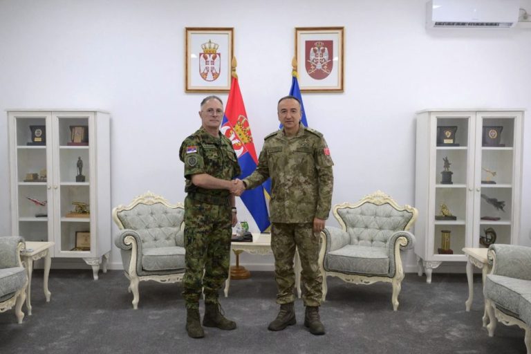 Komandant KFOR-a: NATO će postepeno prilagođavati broj vojnika na Kosovu