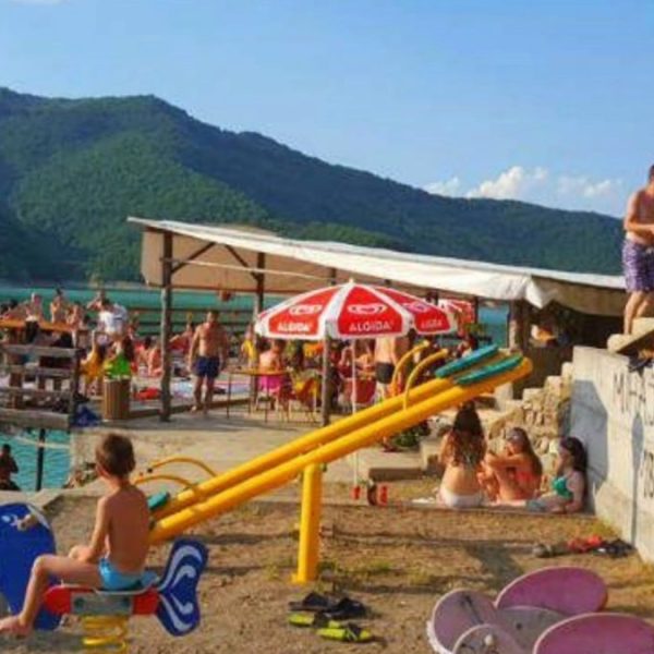 Gazivode: Vlasnicima hotela i plaže…