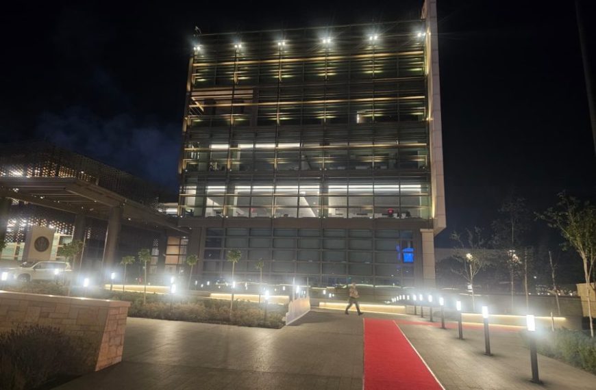 Ambasada SAD upozorila na demonstracije u Prištini