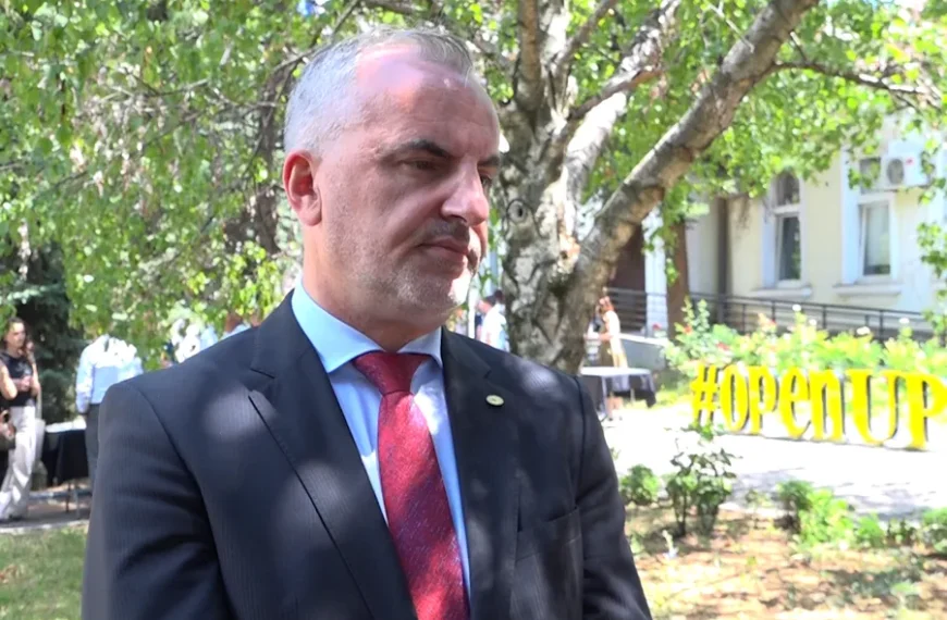 „Dalje ruke od imovine Univerziteta u Prištini“: Hajrulahu traži ‘oslobađanje’ objekta u Severnoj Mitrovici