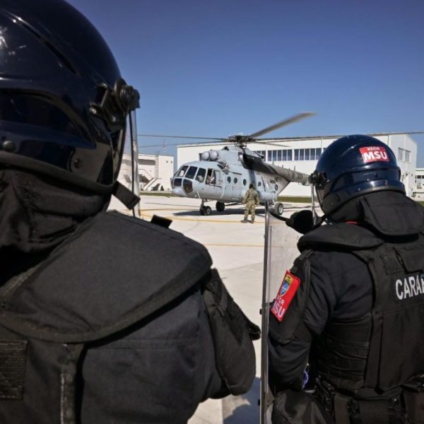 KFOR: Obuka helikopterima u Prištini