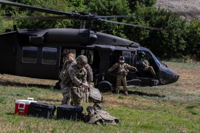 KFOR izveo vežbu reagovanja u slučaju vanredne situacije sa vazduhoplovom