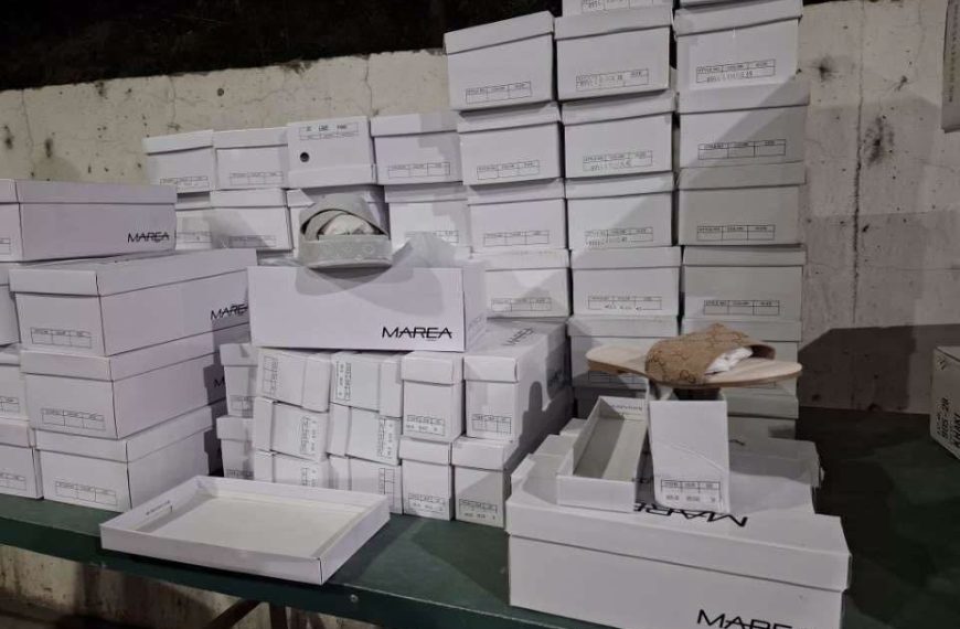 Kosovska carina na Đeneral Jankoviću zaplenila 128 pari obuće poznatih robnih marki