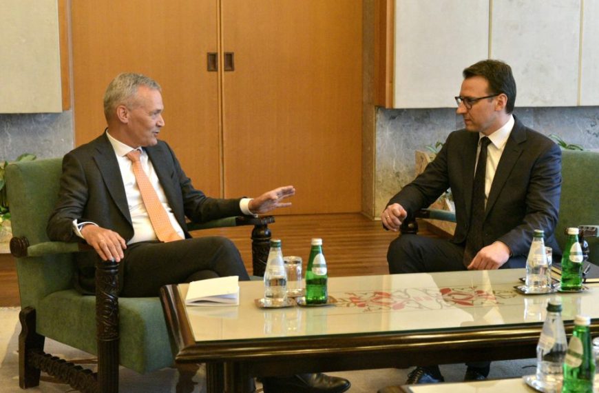 Petković sa ambasadorom Holandije o dijalogu Beograda i Prištine i položaju Srba na KiM