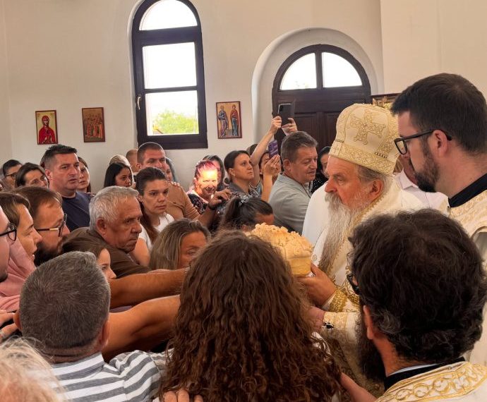 Teodosije: Deca se ne vaspitavaju samo rečima, već primerom