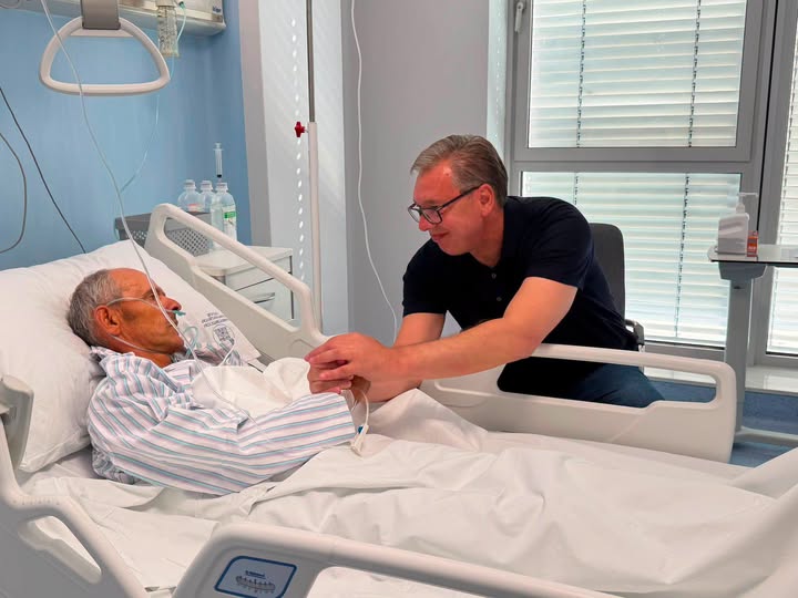 Vučić posetio Nenada Raškovića u Kliničkom centru Srbije