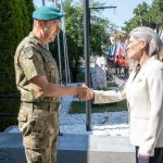 Komandant KFOR-a sa američkom senatorkom…