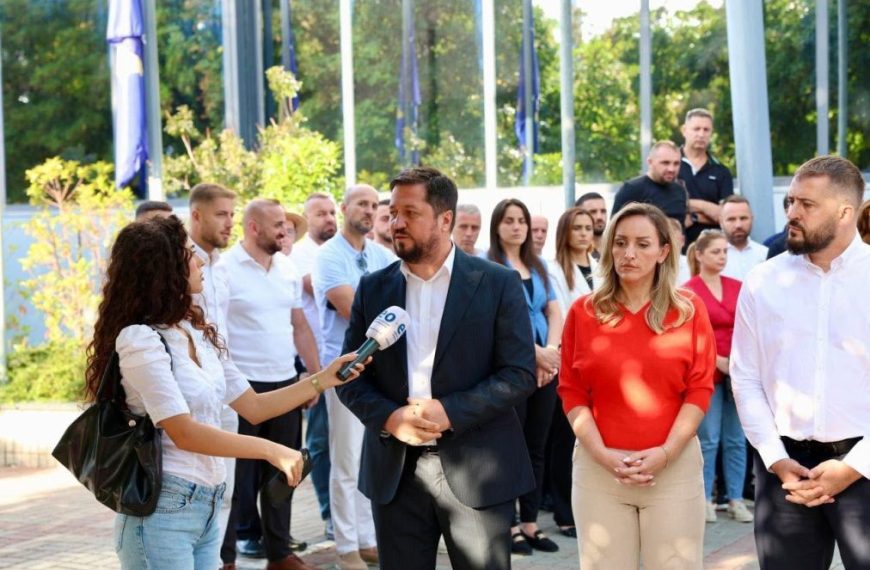 PDK i Alijansa ispred Vlade: Institucije moraju biti deblokirane