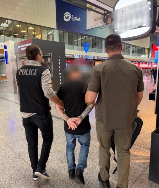 Osoba potraživana po međunarodnoj poternici…