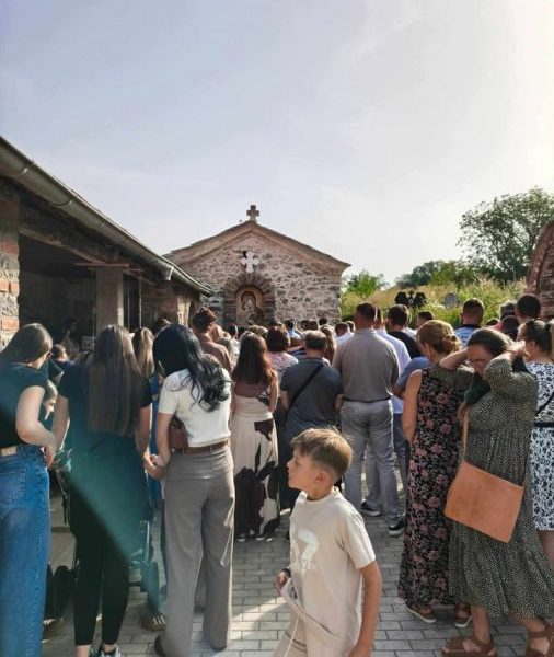 U Gotovuši kod Štrpca svečano…