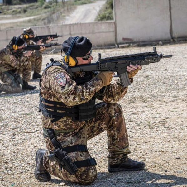 Italijanski vojnici na vežbi gađanja&hellip;