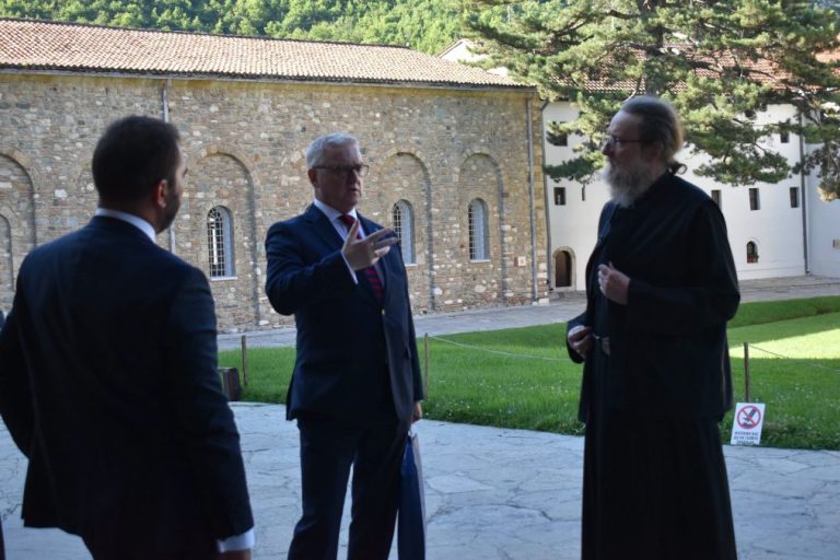 Ambasador OEBS-a posetio manastir Visoki Dečani