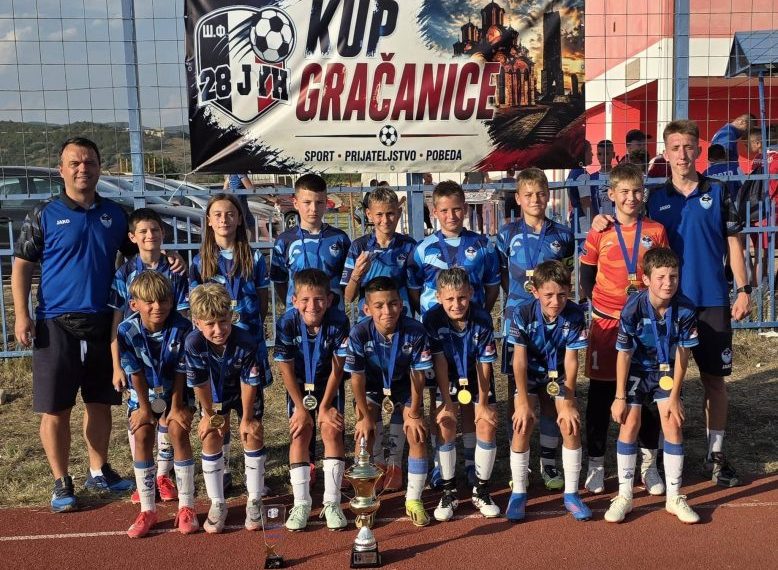 Još jedno zlato za OFK Dif: Petlići iz Kosovske Mitrovice osvojili „Kup Gračanice“