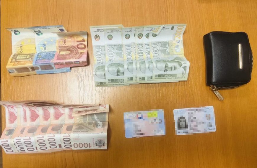 Pronašli novac i dokumenta u Severnoj Mitrovici, pa&hellip;