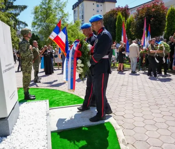 Otkriven spomenik pripadnicima 37. motorizovane…