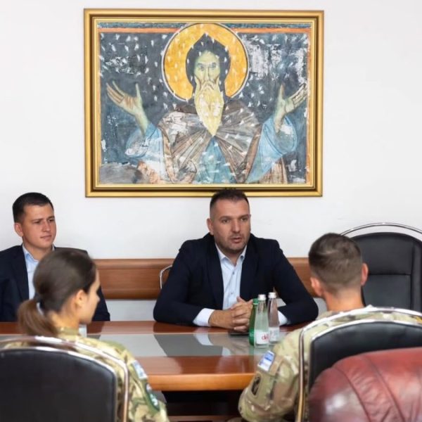 Perović sa komandantom Regionalne komande…