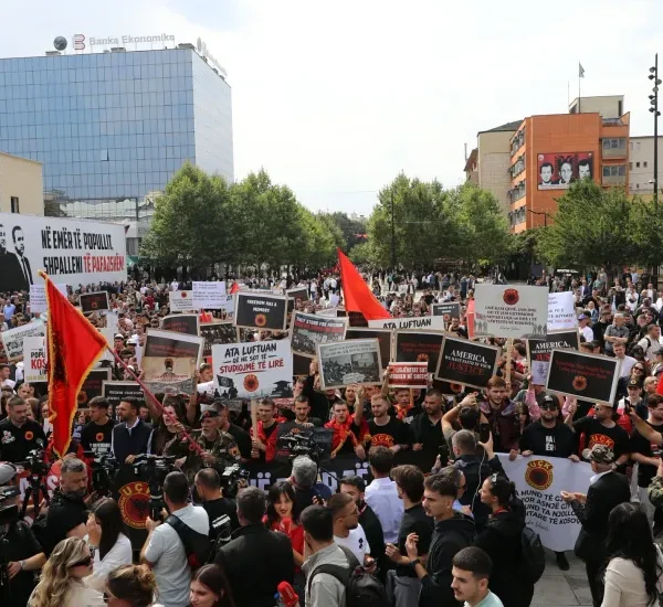 Priština: Studenti protestovali protiv odluke&hellip;