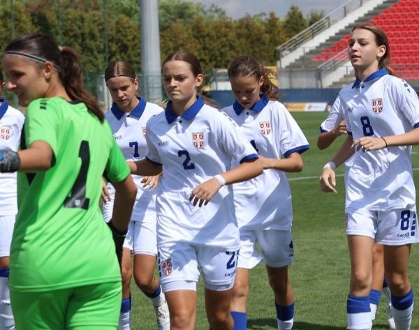 Članica OFK Dif-a Andrea Aleksić…