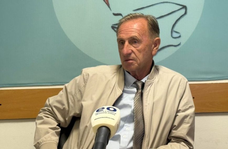 Azemi: Od januara naredne godine tražićemo da minimalna zarada bude 600 evra
