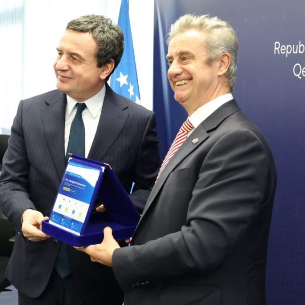 Britanska ambasada: Nova platforma približava&hellip;