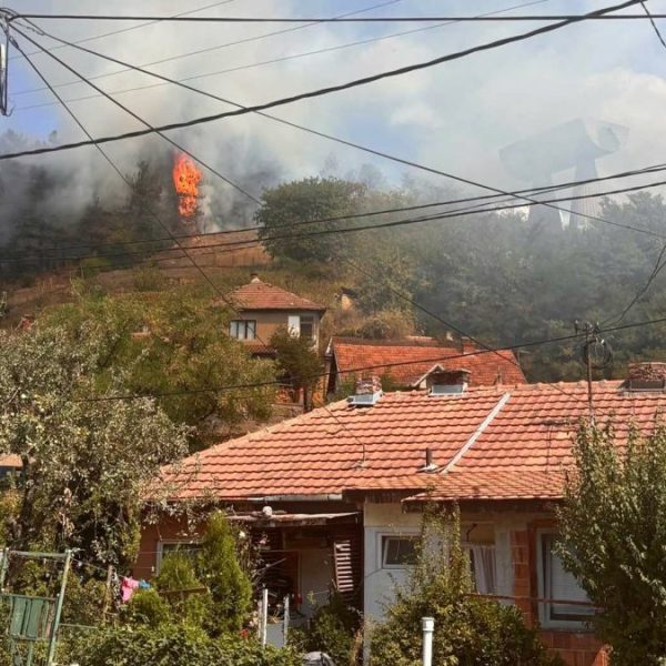 Požar u blizini Spomenika rudarima…