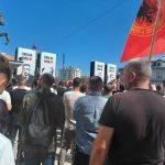 Počeo „svenarodni protest“ u Prištini…