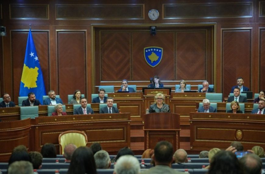 DW: Kosovo dobilo predsednicu, ali spor oko Haga tek počinje