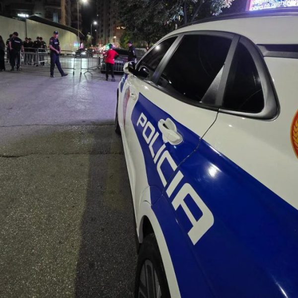 U Albaniji tokom nedelje protesta…