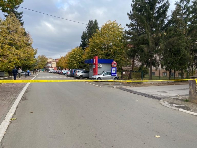 Dojava o bombi u osnovnoj školi „Stana Bačanin“ u Lešku, objekat evakuisan