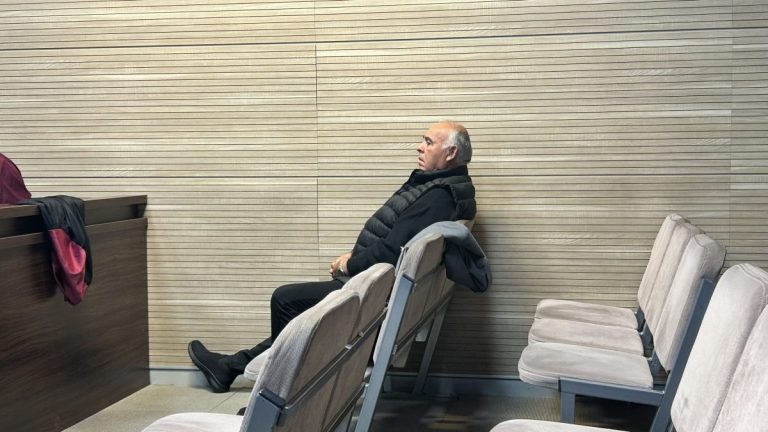 Suđenje Dragutinu Naskoviću: Tužilaštvo najavljuje dokaze, odbrana tvrdi da su počinioci paramilitarne snage