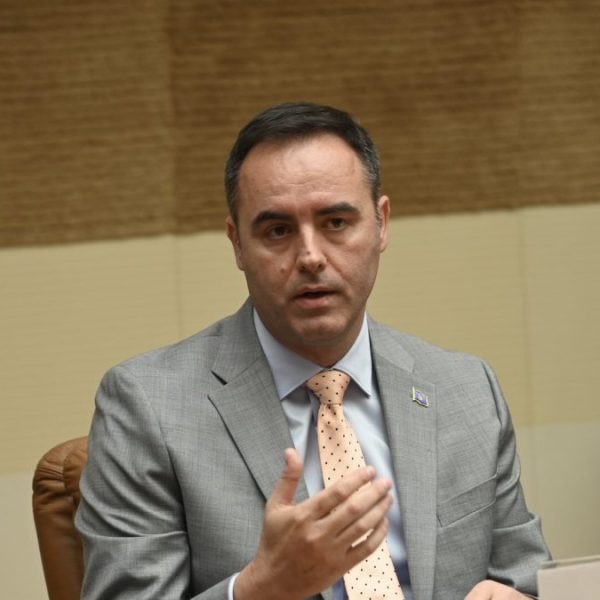 Konjufca: Teritorijalne pretenzije Srbije prete&hellip;