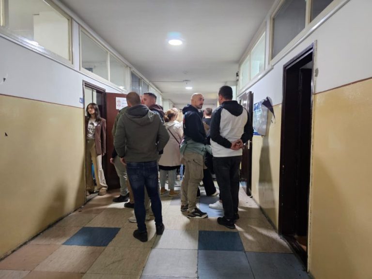 RIK: Na KiM Vučićeva lista osvojila 71,63 odsto glasova, Studentska lista 21,09 odsto