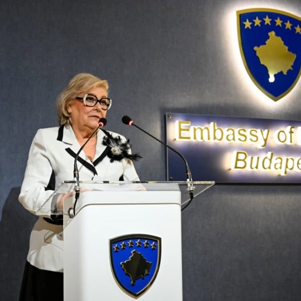 Kosovska predsednica i Samoopredeljenje traže…