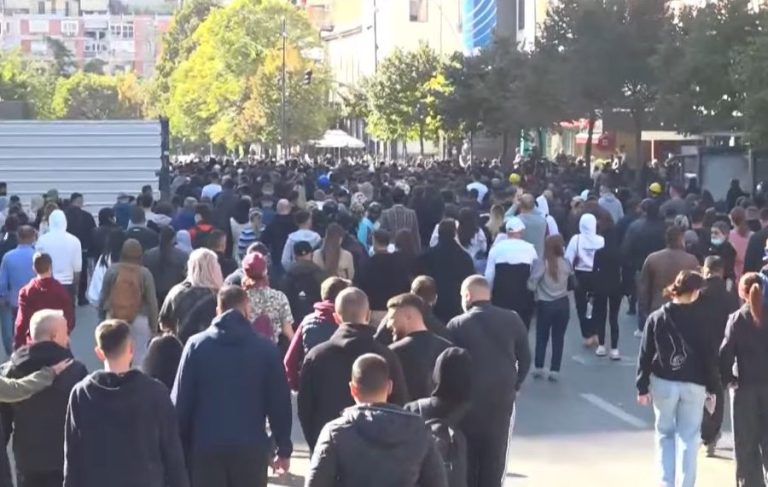 Sedmi dan protesta u Albaniji: Dojave o bombama&hellip;