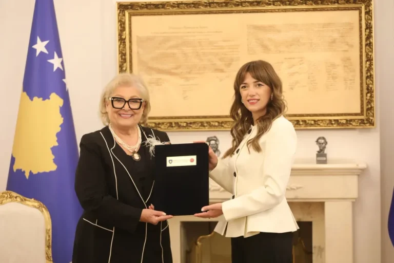 Justina Široka-Pulja zvanično preuzela dužnost predsednice Kosova